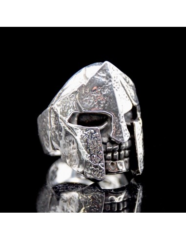 "The Spartan" Skull Ring sur le site 